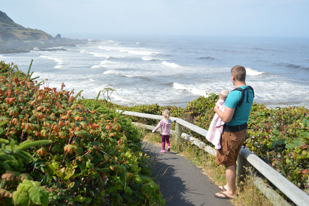 Oregon coast family hike with young children