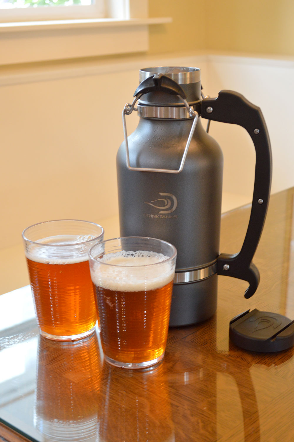 DrinkTanks Personal Growler is carbonation friendly - Mommy Scene review