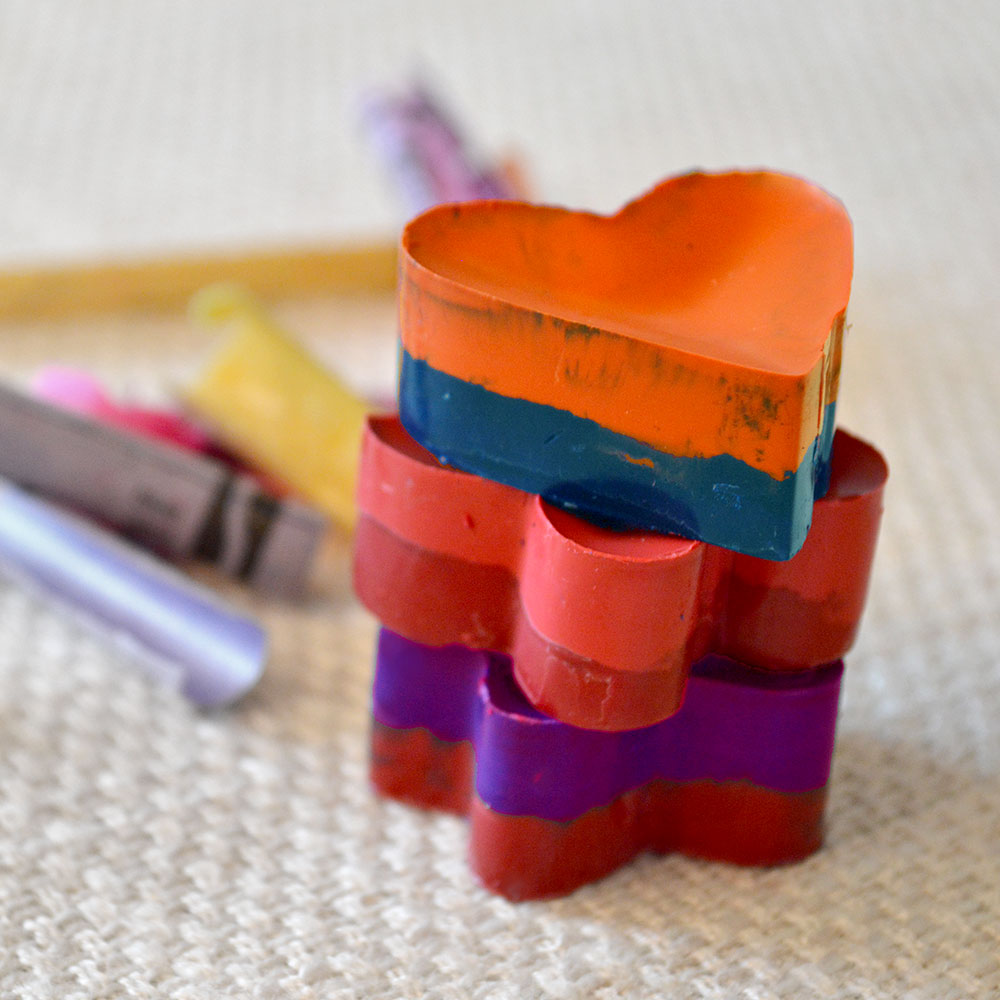 How to Melt Crayons + DIY Melted Crayon Shapes