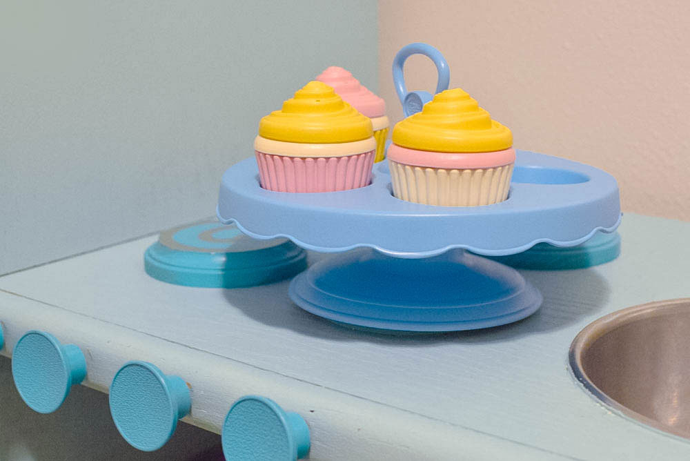 Green Toys cupcake play set - Mommy Scene