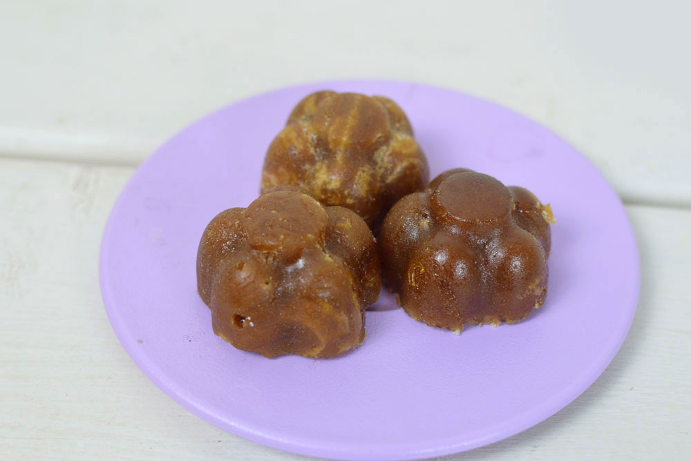 Fun DIY Maple Syrup Candy activity - Mommy Scene