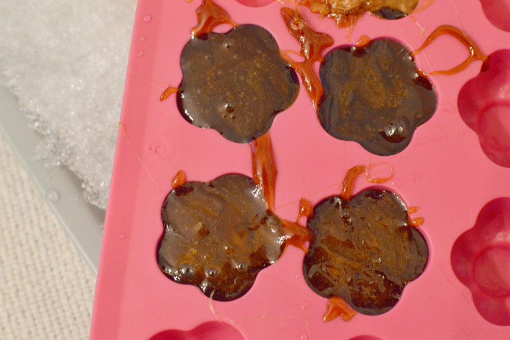Homemade maple syrup candy how to - Mommy Scene