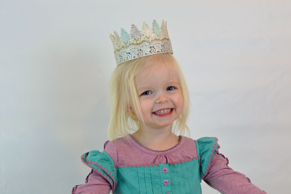 Little Girl and Matilda Jane Clothing, princess crown - Mommy Scene