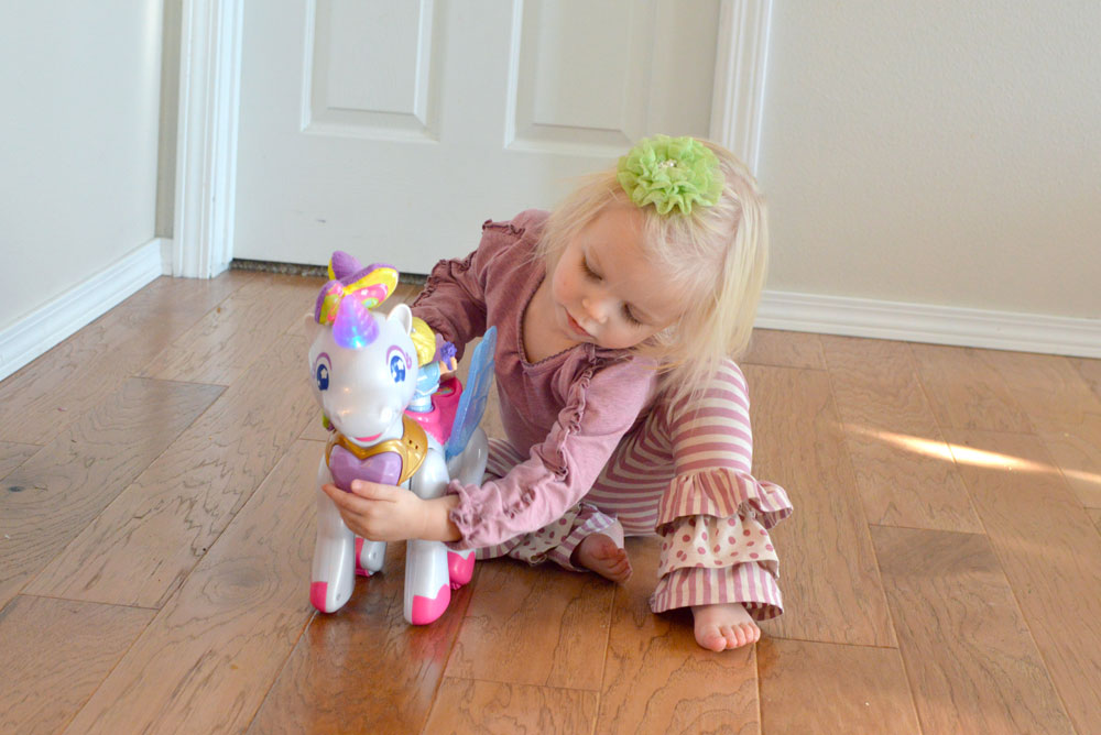 Cute little girl, Matilda Jane outfit, Vtech Twinkle the Magical Unicorn - Mommy Scene