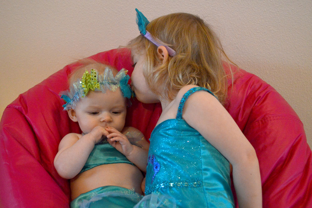 Little girls dressed up as mermaids - Mommy Scene