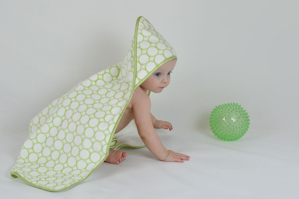 SwaddleDesigns hooded towels for babies - Mommy Scene