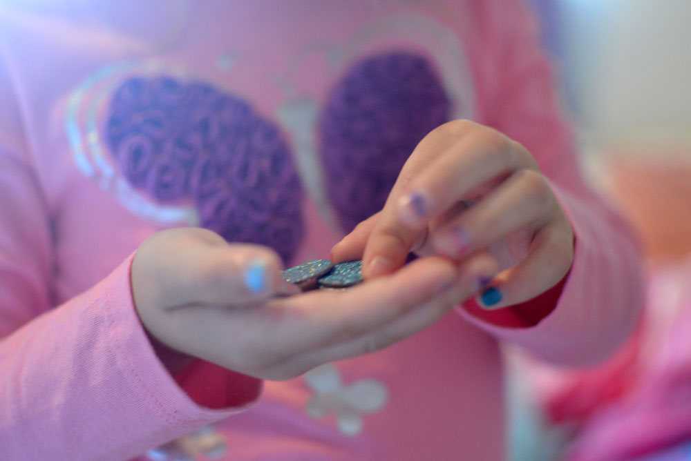 Glittery Tooth Fairy money and DIY fairy coins - Mommy Scene