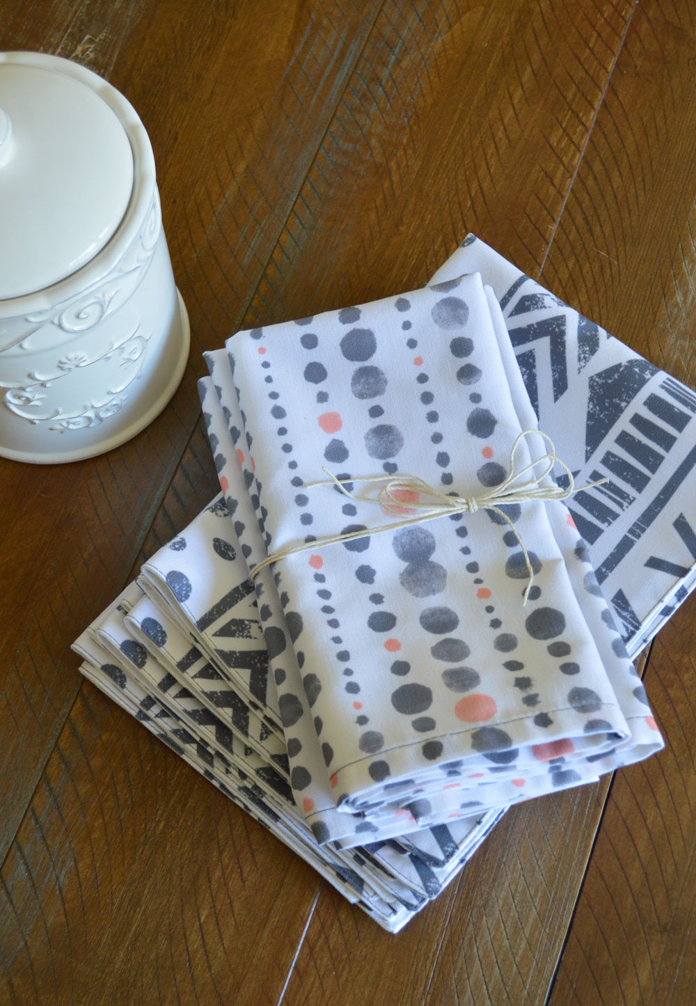 Beautiful Wolf & Irving placemats and napkins made in the USA