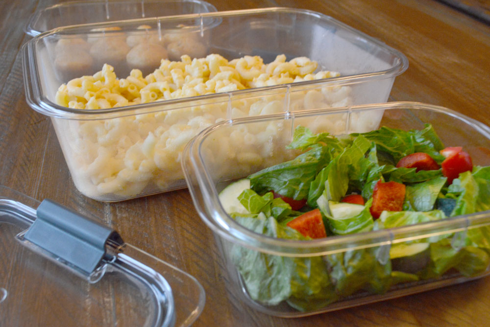 Rubbermaid BRILLIANCE food storage containers for meal prep and leftovers