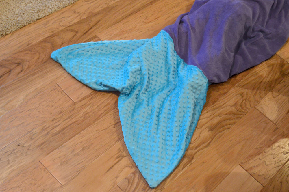 DIY mermaid tail blanket