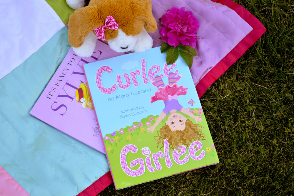 Curlee Girlee illustrated kids' book - Mommy Scene