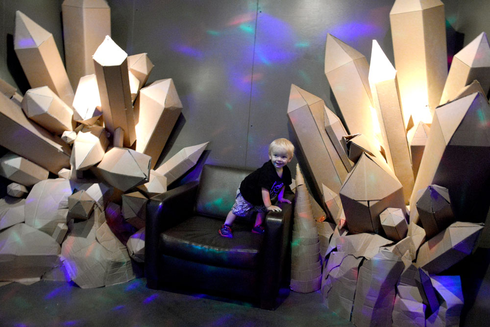 10 San Francisco Family Activities - Exploratorium cardboard crystals - Mommy Scene