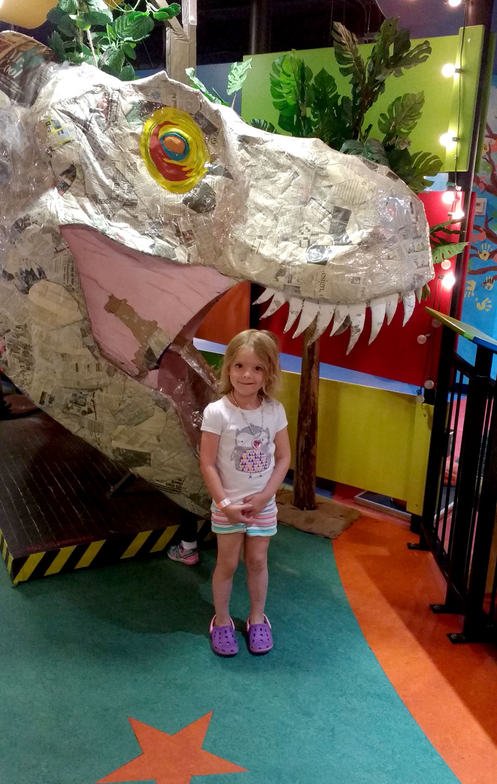 Mobius Spokane Children's Museum dinosaur sculpture - Mommy Scene