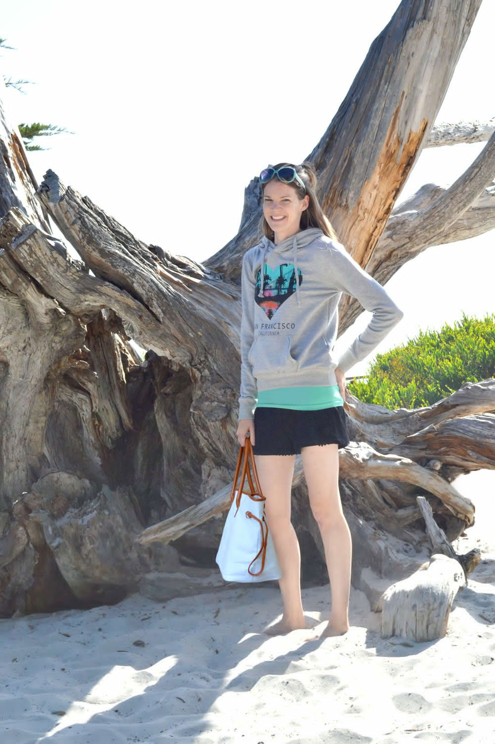 Take gear to the beach with a KraftyChix monogrammed tote bag - Mommy Scene