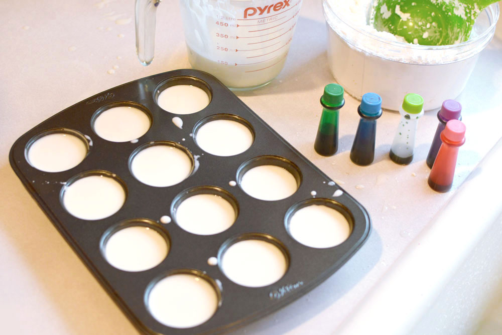 How to make homemade sidewalk chalk paint