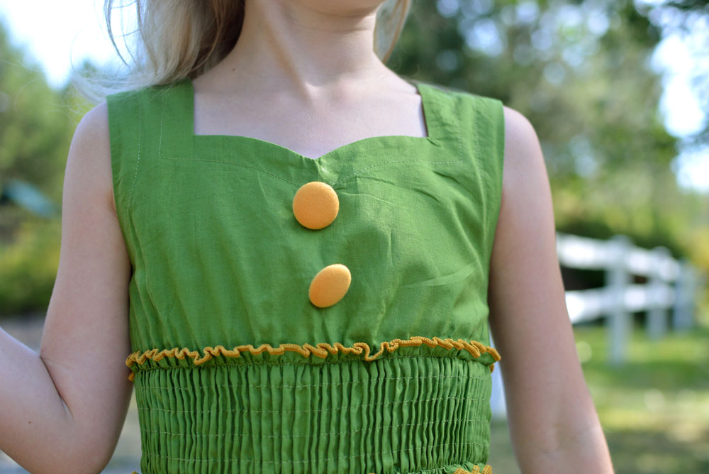 Leleforkids Audrey dress green with yellow buttons - Mommy Scene
