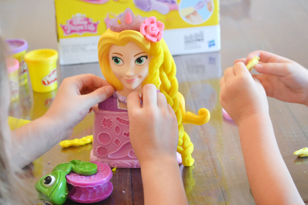 Play-Doh Disney Royal Princess Salon Playset - Mommy Scene