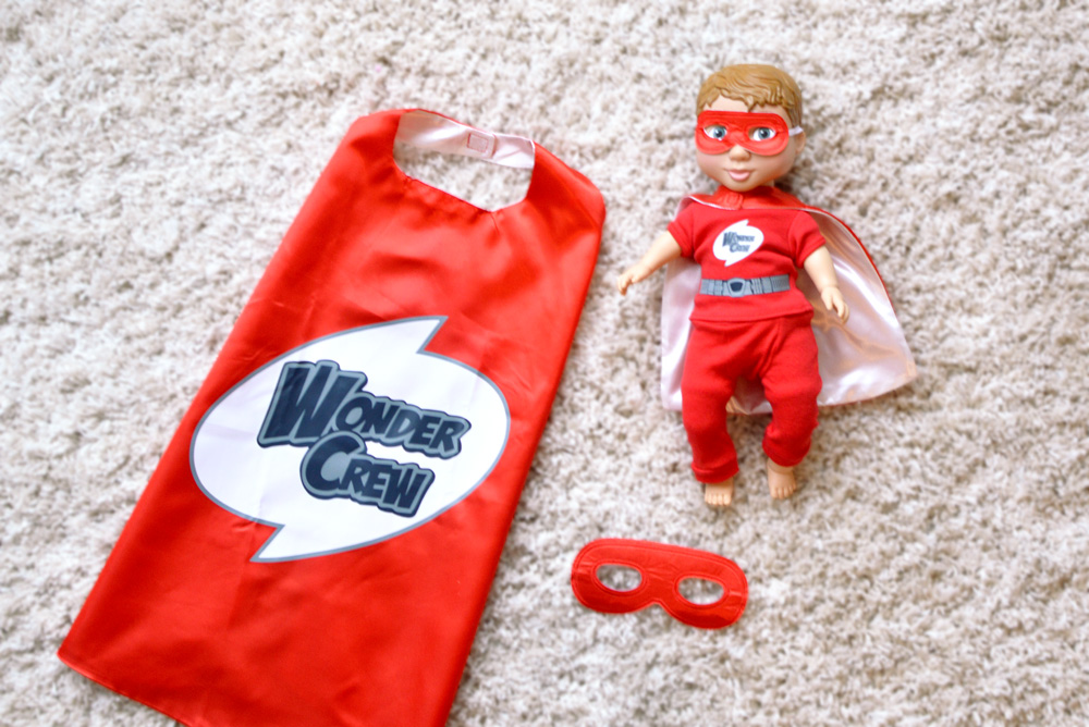 Wonder Crew doll and superhero cape set