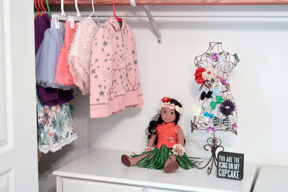 Clean out and Declutter Clothing Closets - Mommy Scene