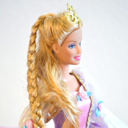 How to Detangle Doll Hair – Barbie Makeover Tips!