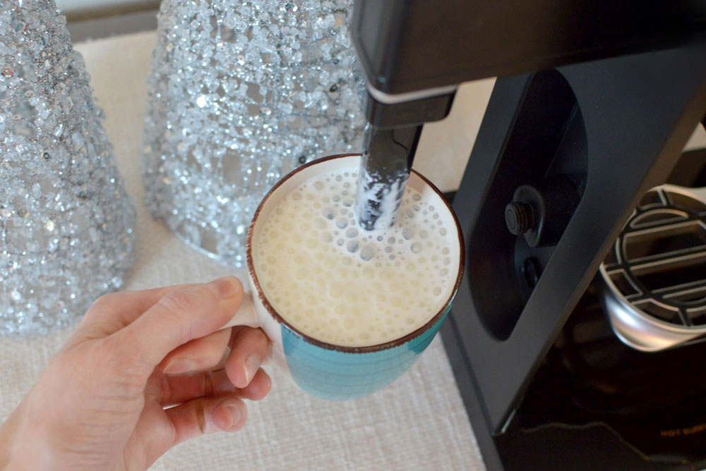 Ninja Coffee Bar System foaming milk