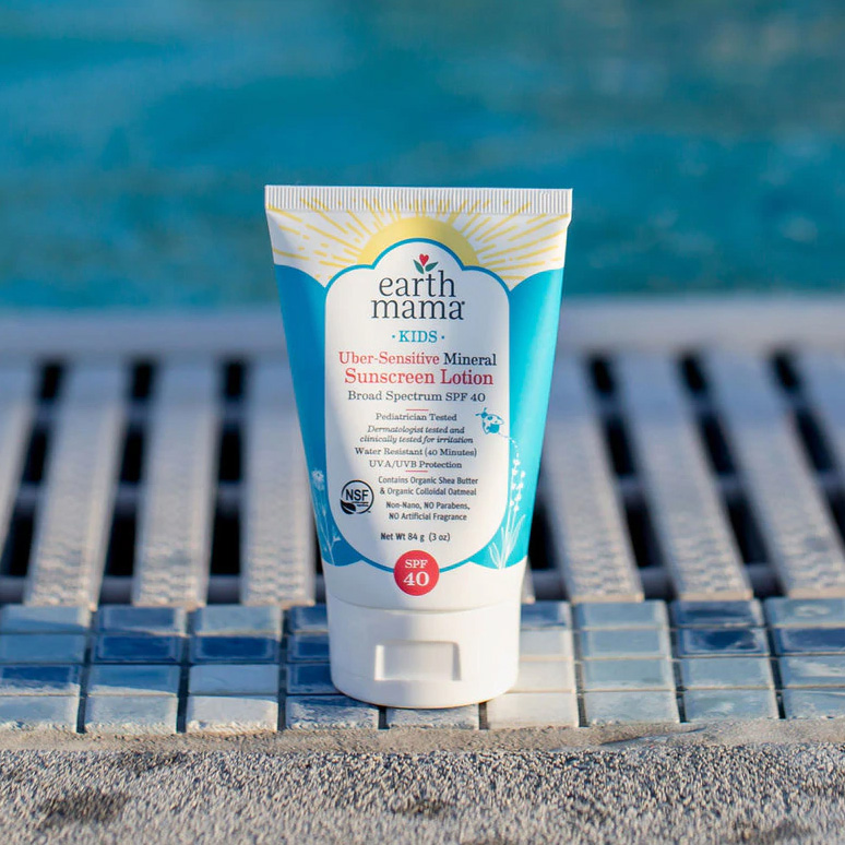 Earth Mama Kids Uber-Sensitive Mineral Sunscreen Lotion SPF 4 - Create Play Travel Top Product Family Awards