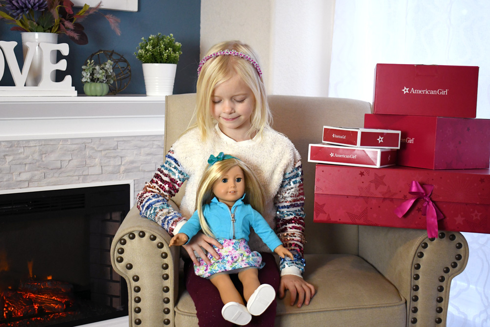 Truly Me American Girl gift set doll and outfits