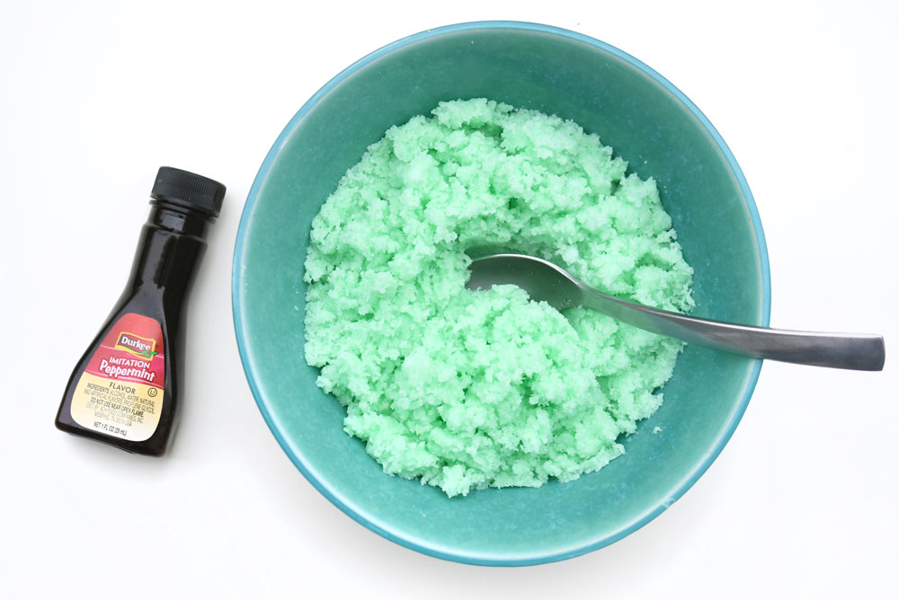Make your own homemade mint sugar scrub