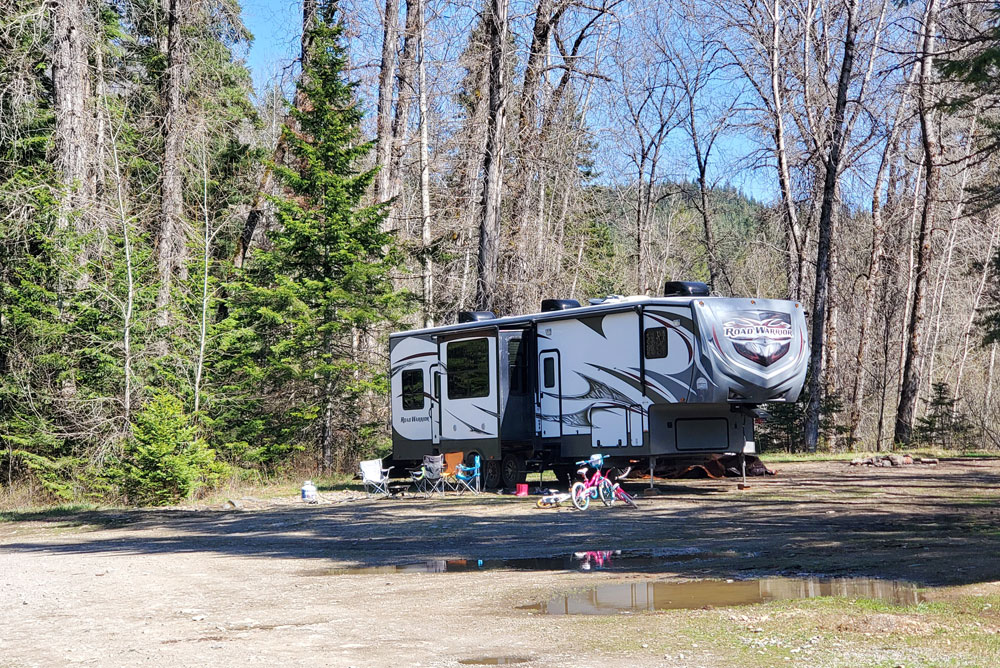 RV camping with kids in the Coeur d'Alene National Forest