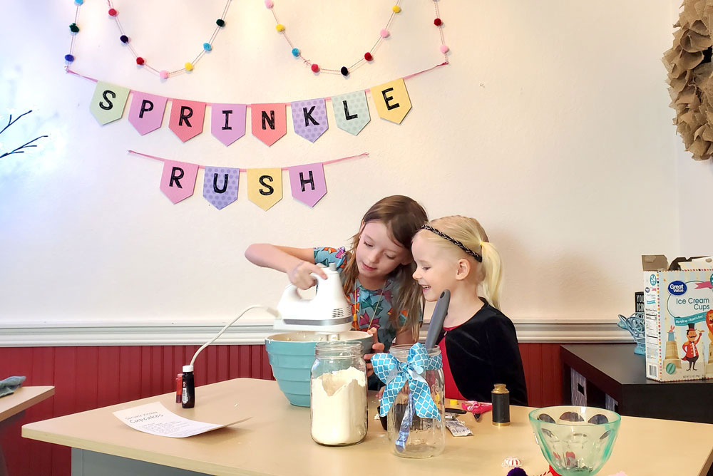 Sprinkle Rush kids cupcake baking challenge