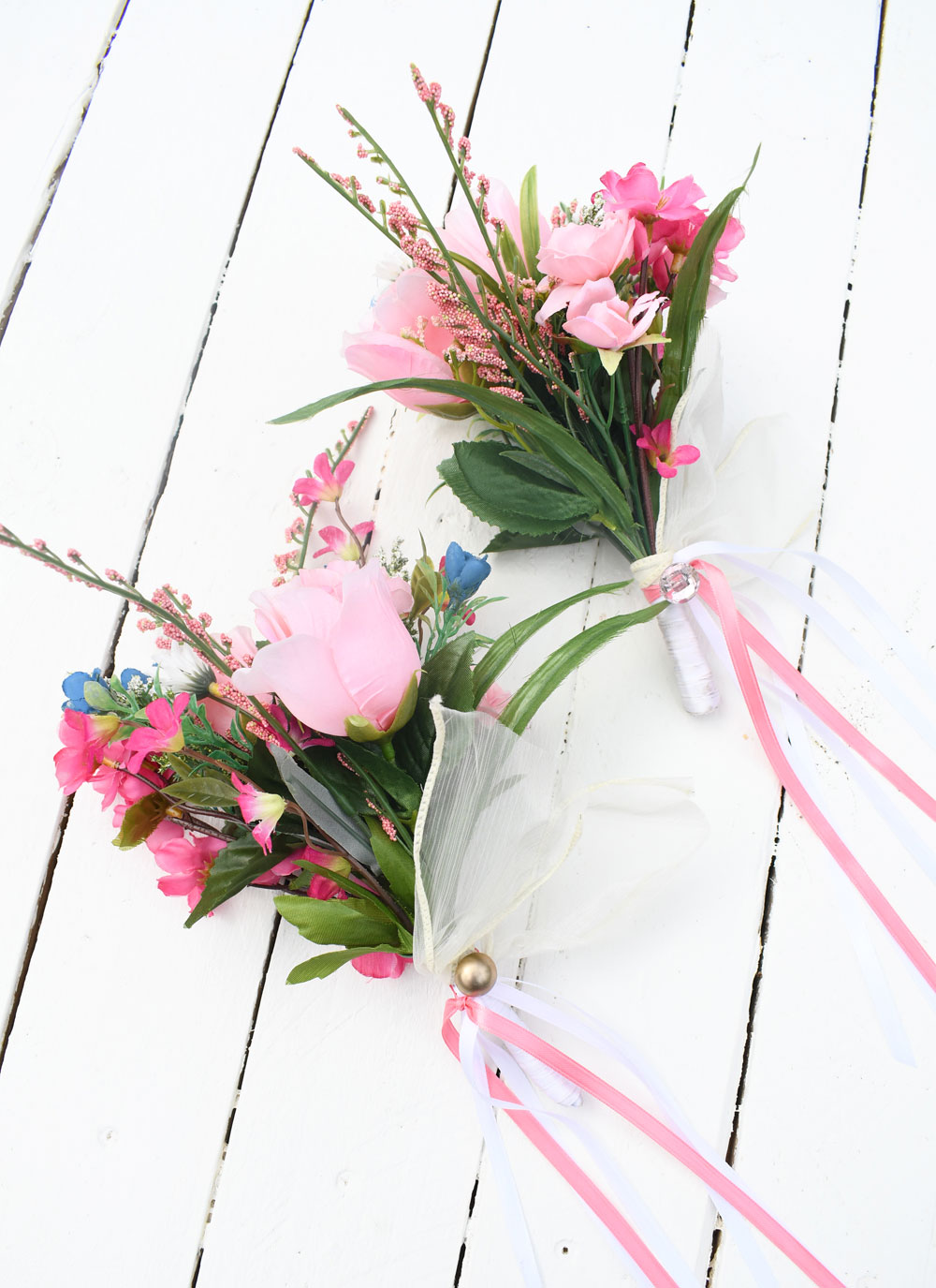 How to make a small bouquets for flower girls