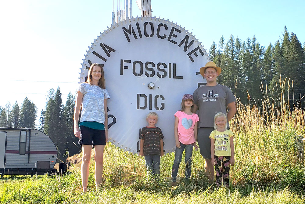 Family homeschool field trip Clarkia Fossil Bowl Idaho
