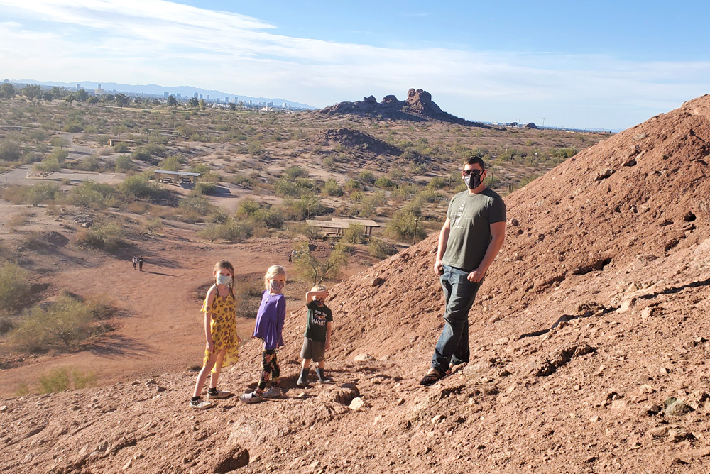 Hole in the Rock hike with kids in Phoenix Arizona