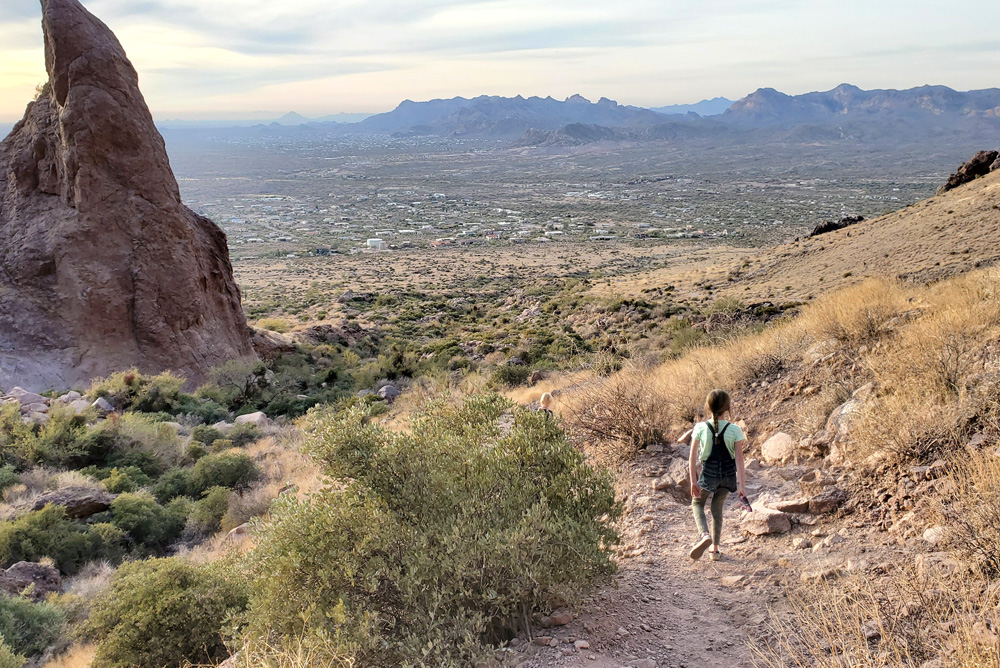 Arizona Siphon Draw trail family hike in Lost Dutchman State Park
