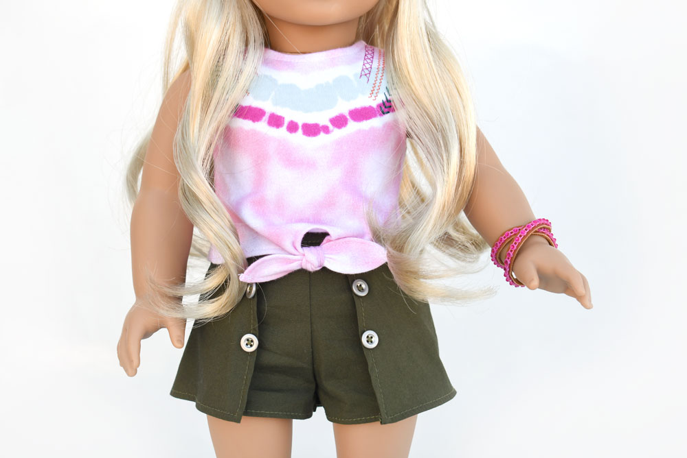 American Girl of the Year 2021 Kira Bailey doll pleated shorts and wrap bracelet