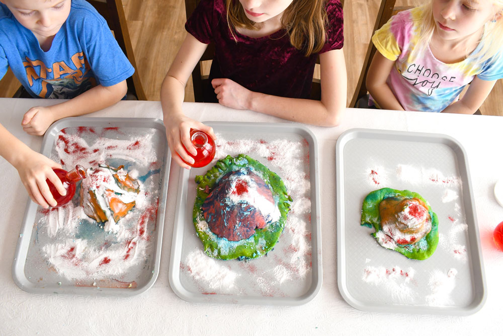 Kids science playdough volcano chemical reaction