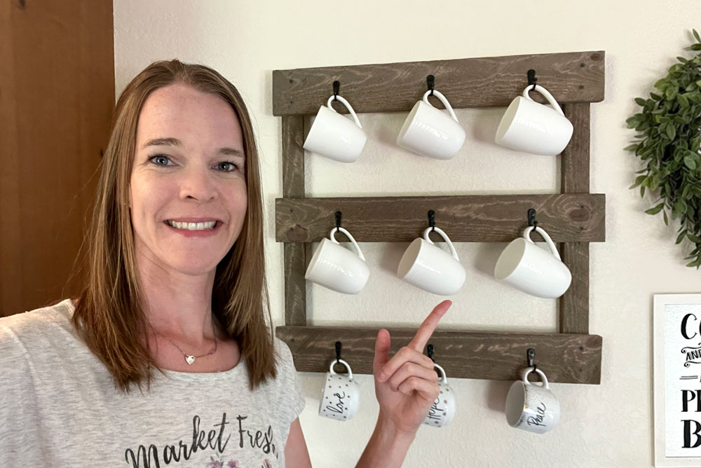 Cute and easy wooden coffee mug rack project