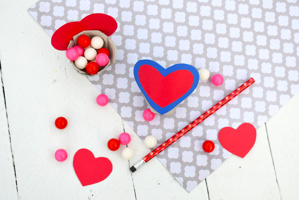 how to make Valentine's Day heart treat cups