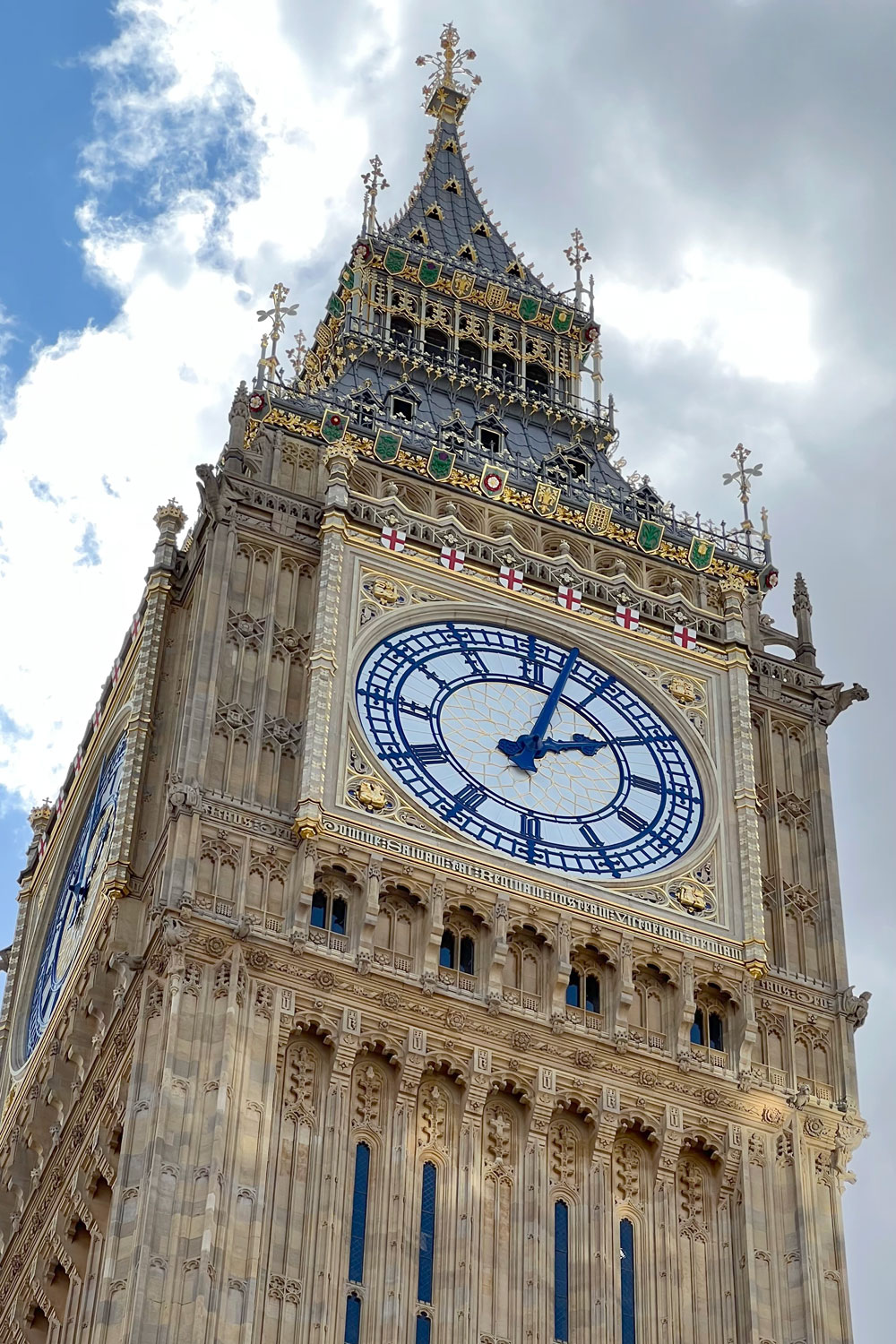London Big Ben clock tower in England