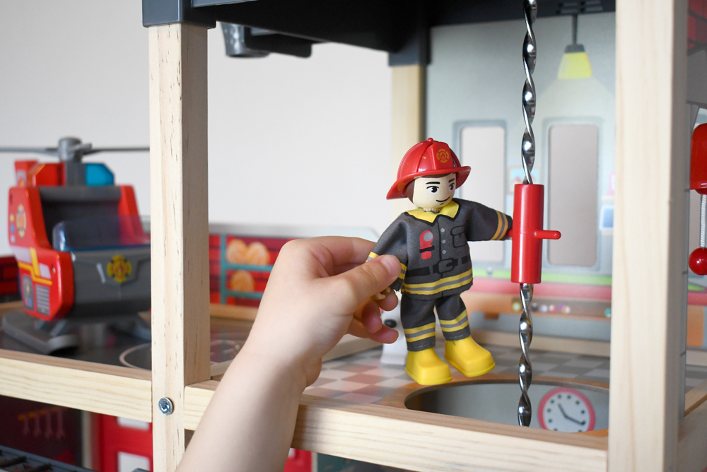 wooden fire station fireman hape