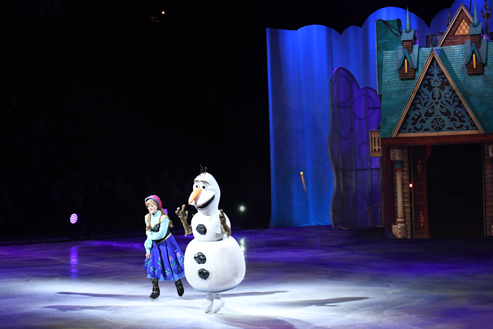 Dare to Dream Princess Anna and Olaf