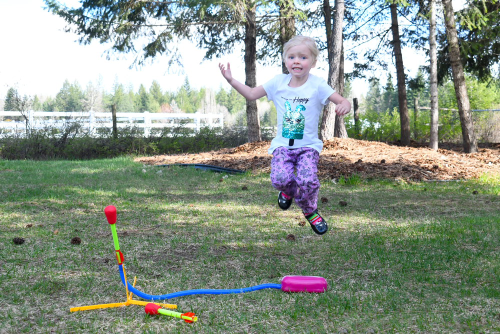 fun kids yard activity stomp rocket