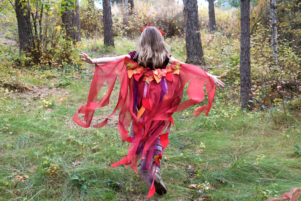 how to make a no-sew fantasy phoenix costume for kids