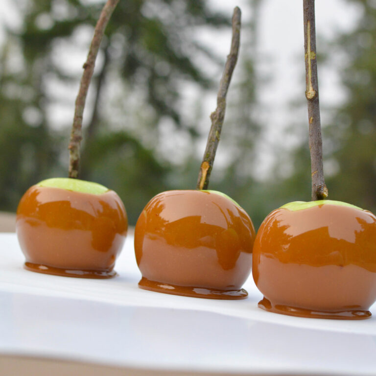 easy hand-dipped caramel apples fall snack idea