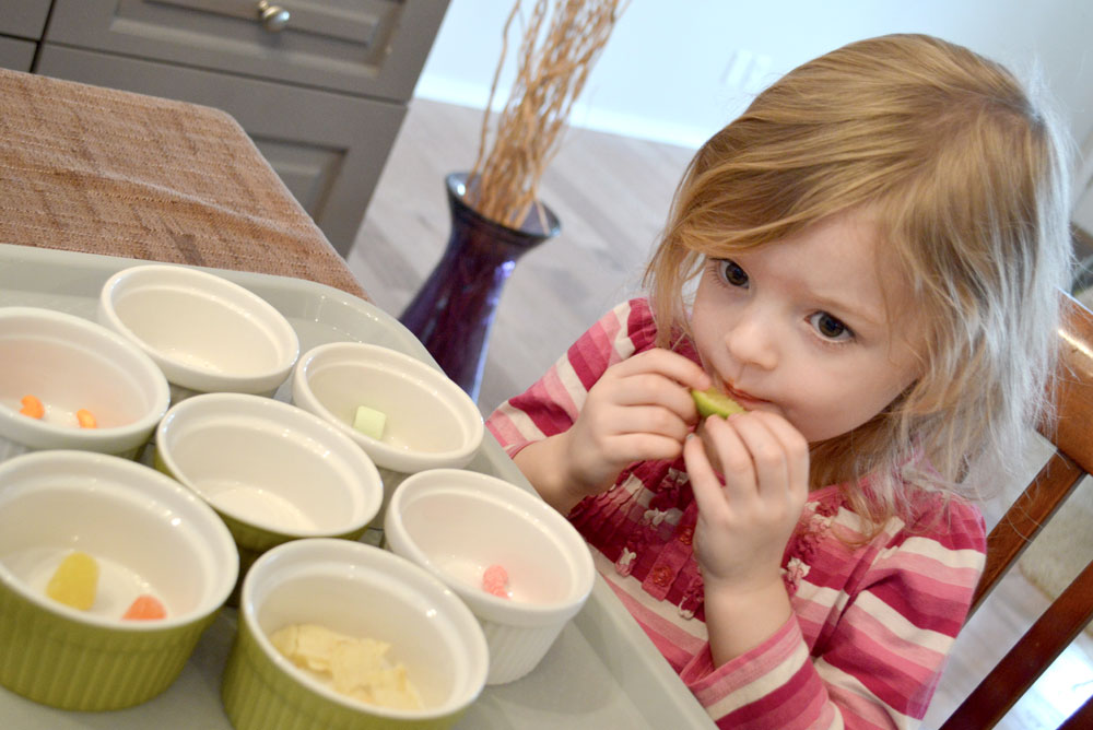fun preschool food taste test 5 senses toddler activity