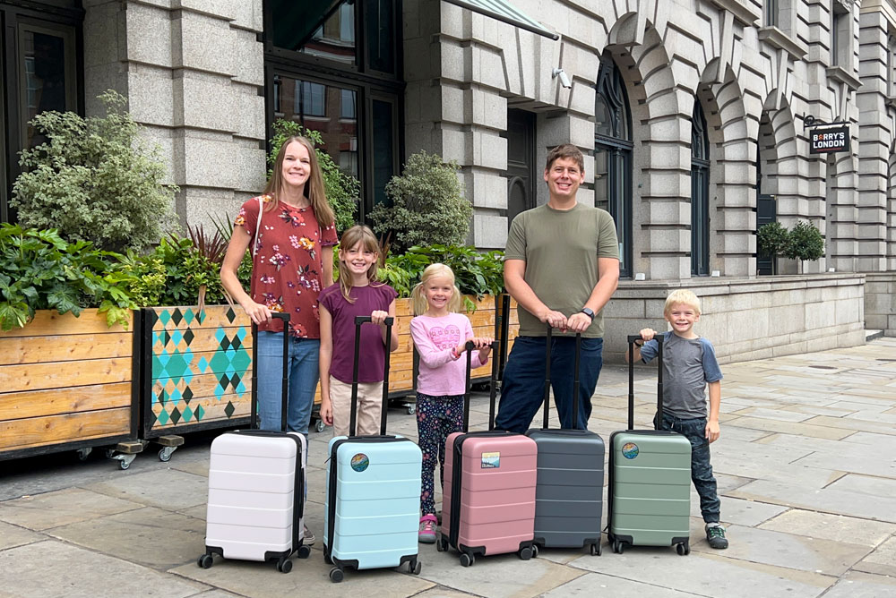 traveling with kids packing list best items to bring
