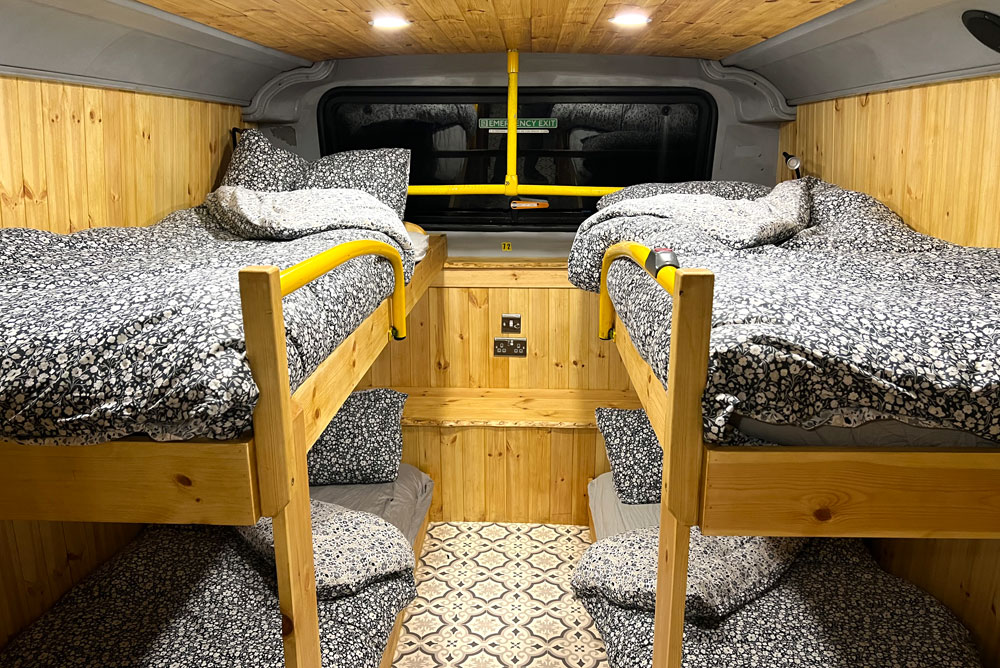 Bunkroom Airbnb converted bus in United Kingdom