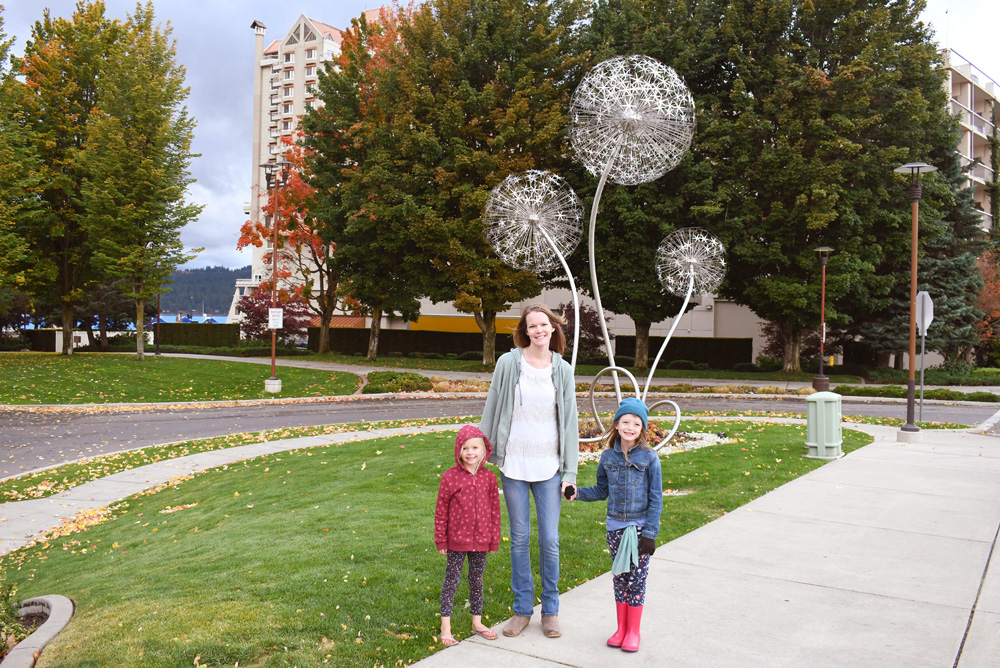 downtown Coeur d'Alene Resort dandelion art sculpture