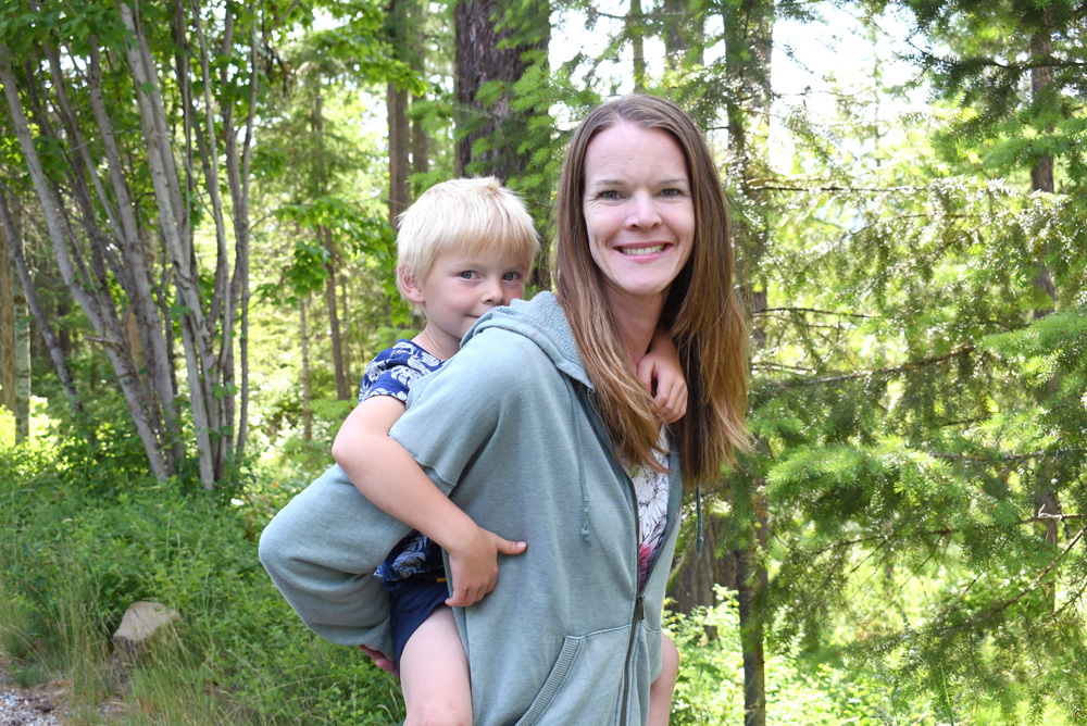 hiking with kids at Priest Lake in Idaho