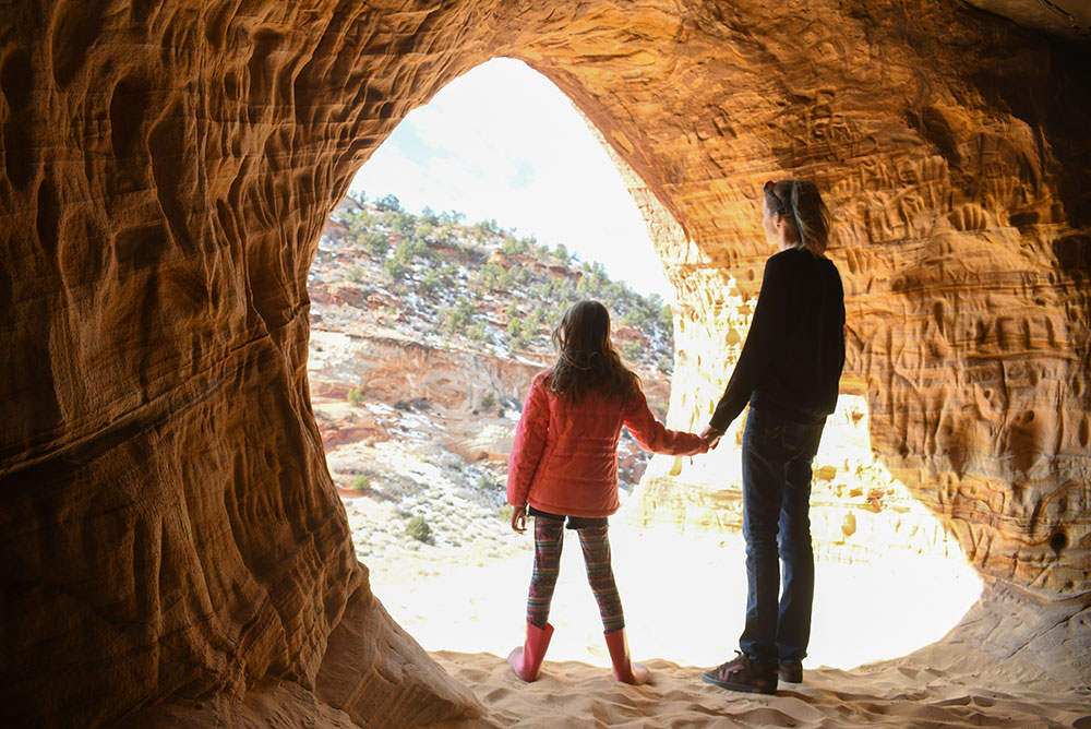 sand caves expplore with kids